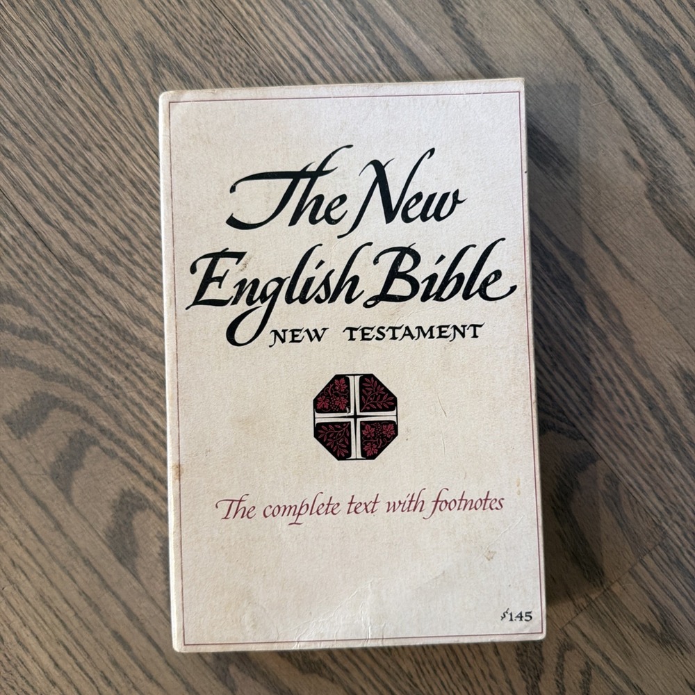 The New English Bible New Testament, With Footnotes Oxford Cambridge University